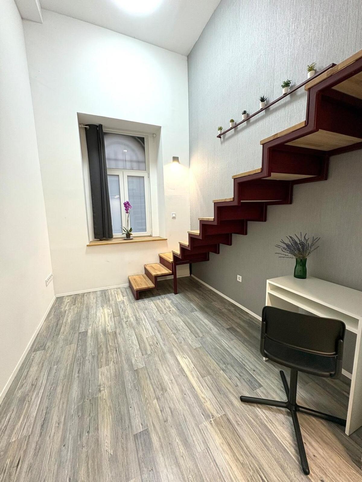 Nyugati 4 With 3 Bedrooms In The Center *