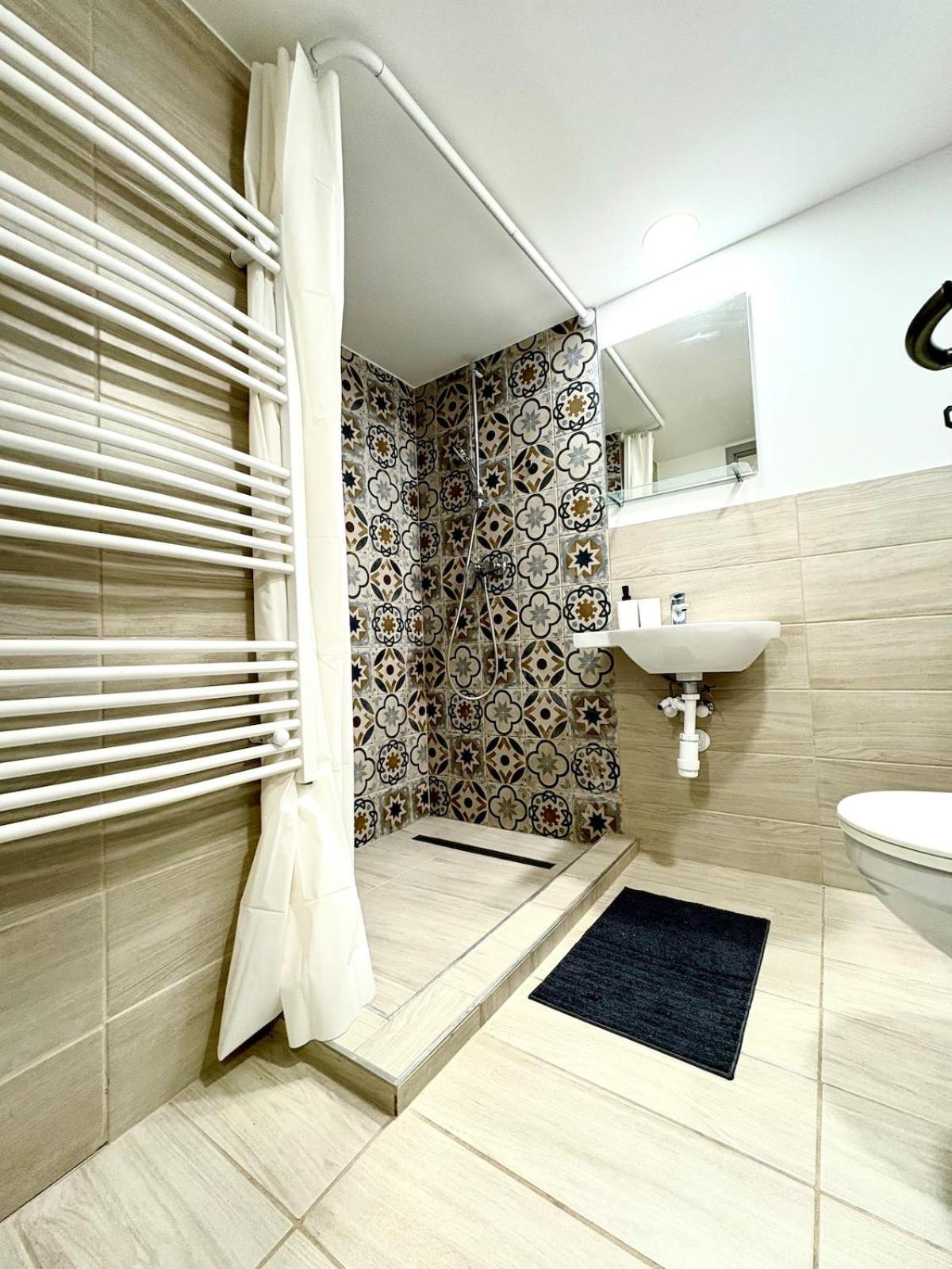 Nyugati 4 With 3 Bedrooms In The Center Appartement *