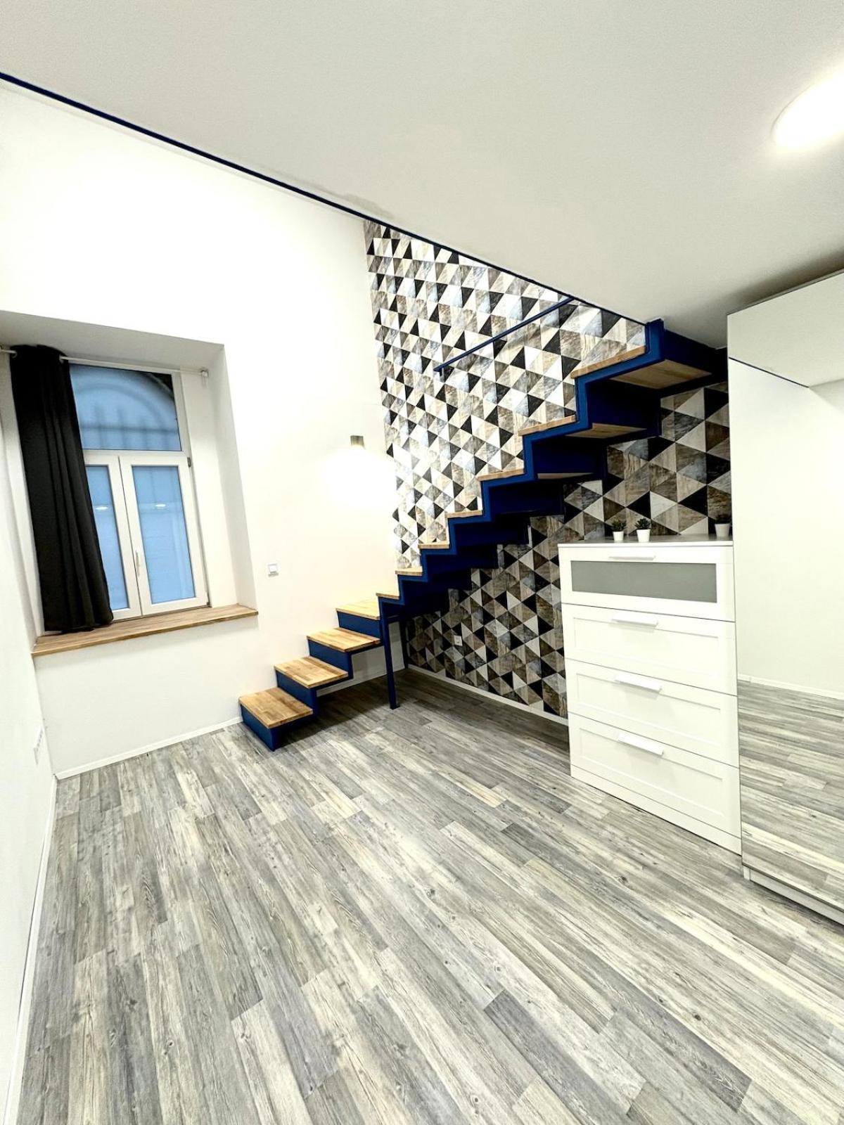 Nyugati 4 With 3 Bedrooms In The Center *