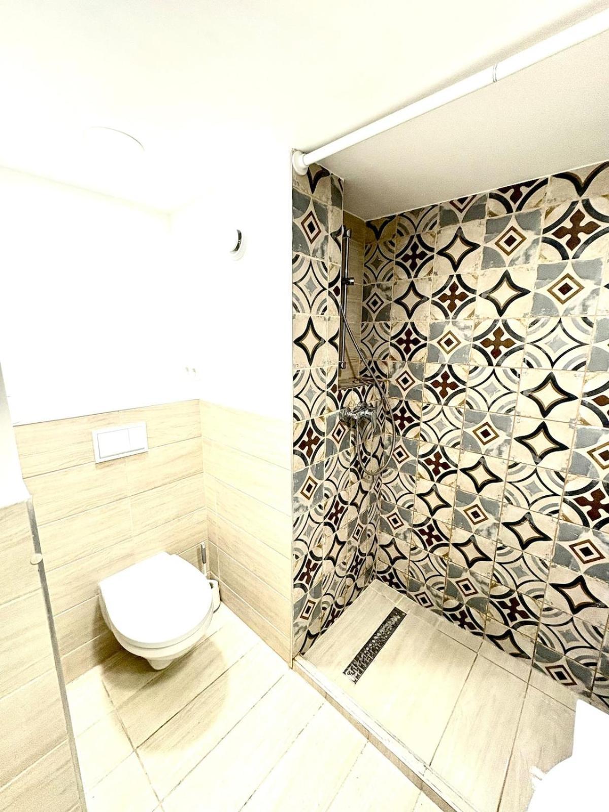 Nyugati 4 With 3 Bedrooms In The Center *