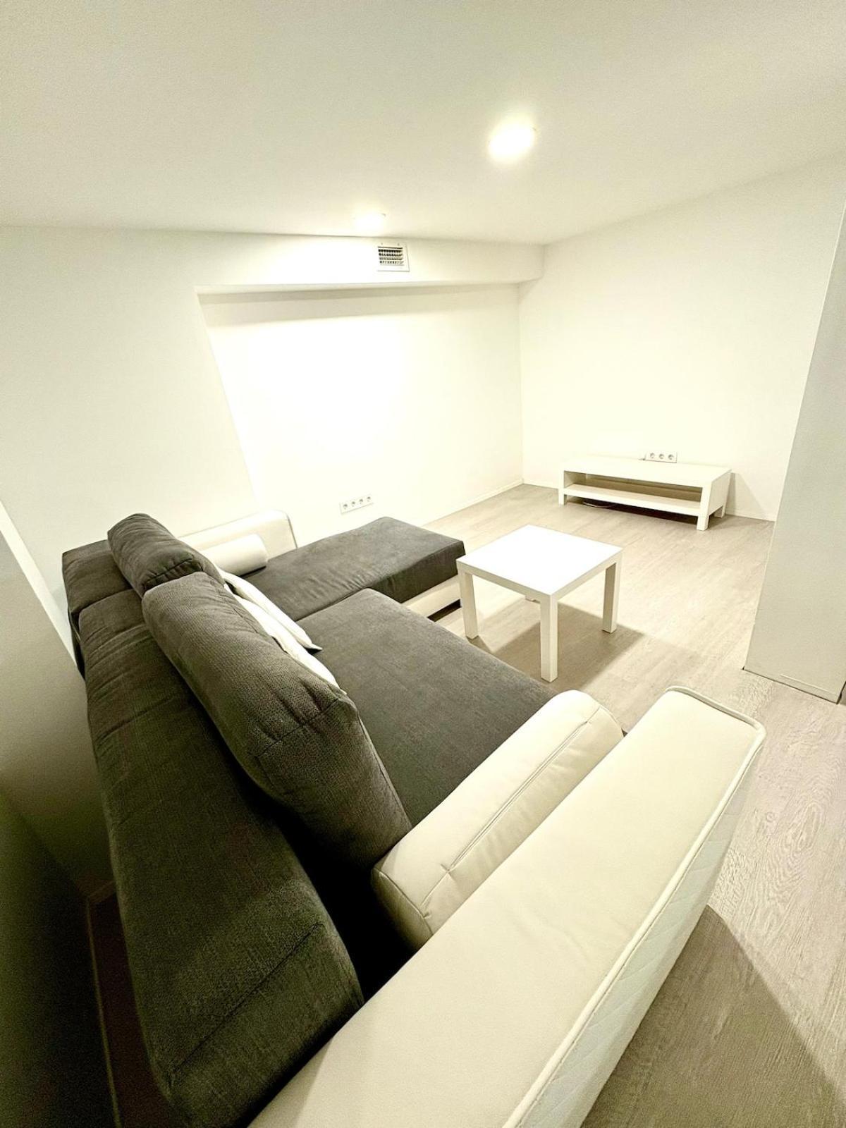 Nyugati 4 With 3 Bedrooms In The Center Budapest