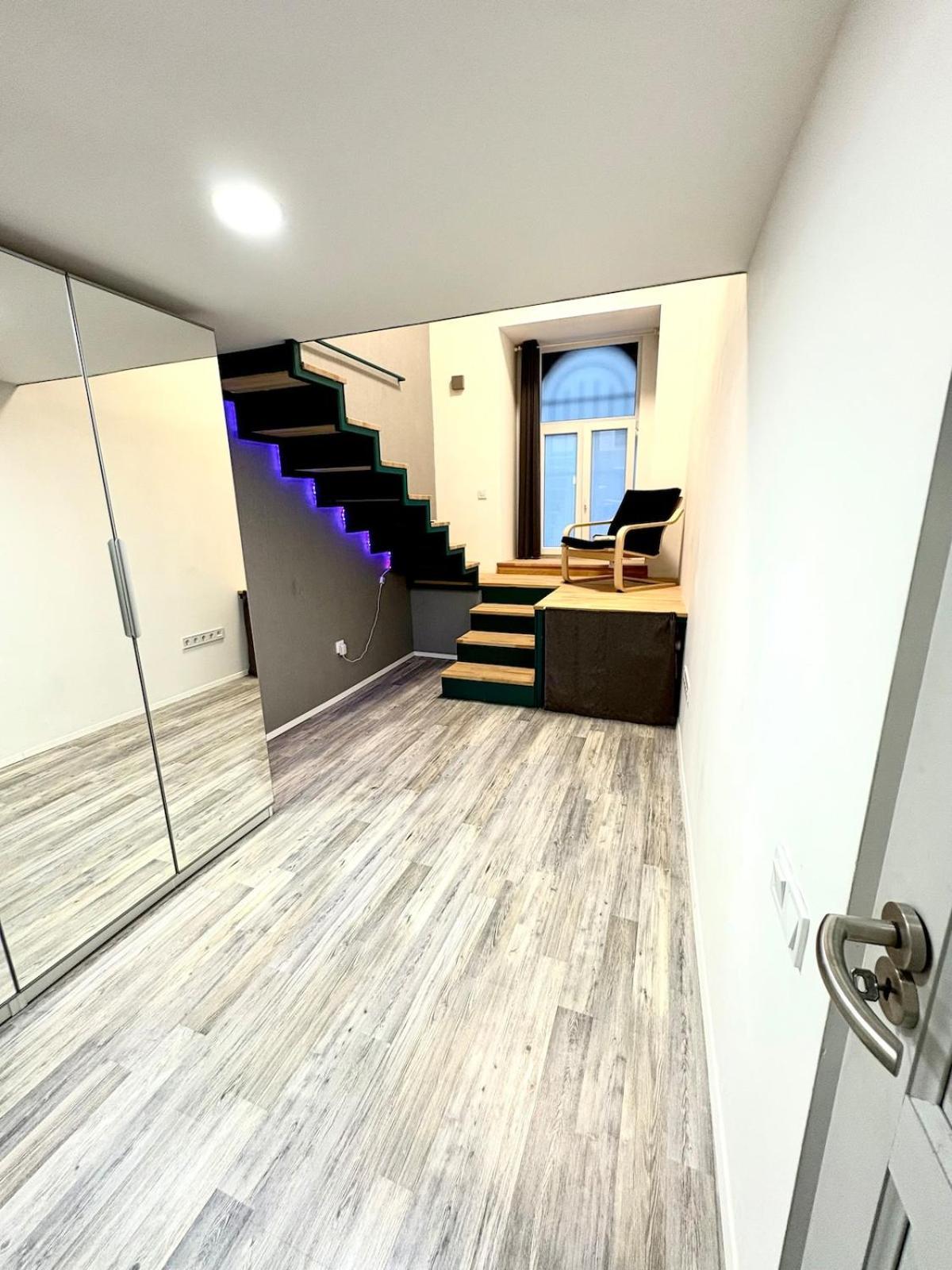Nyugati 4 With 3 Bedrooms In The Center * Budapest